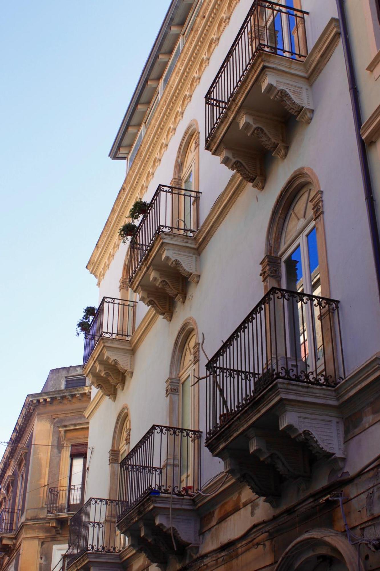 Civita Boutique Catania Bagian luar foto
