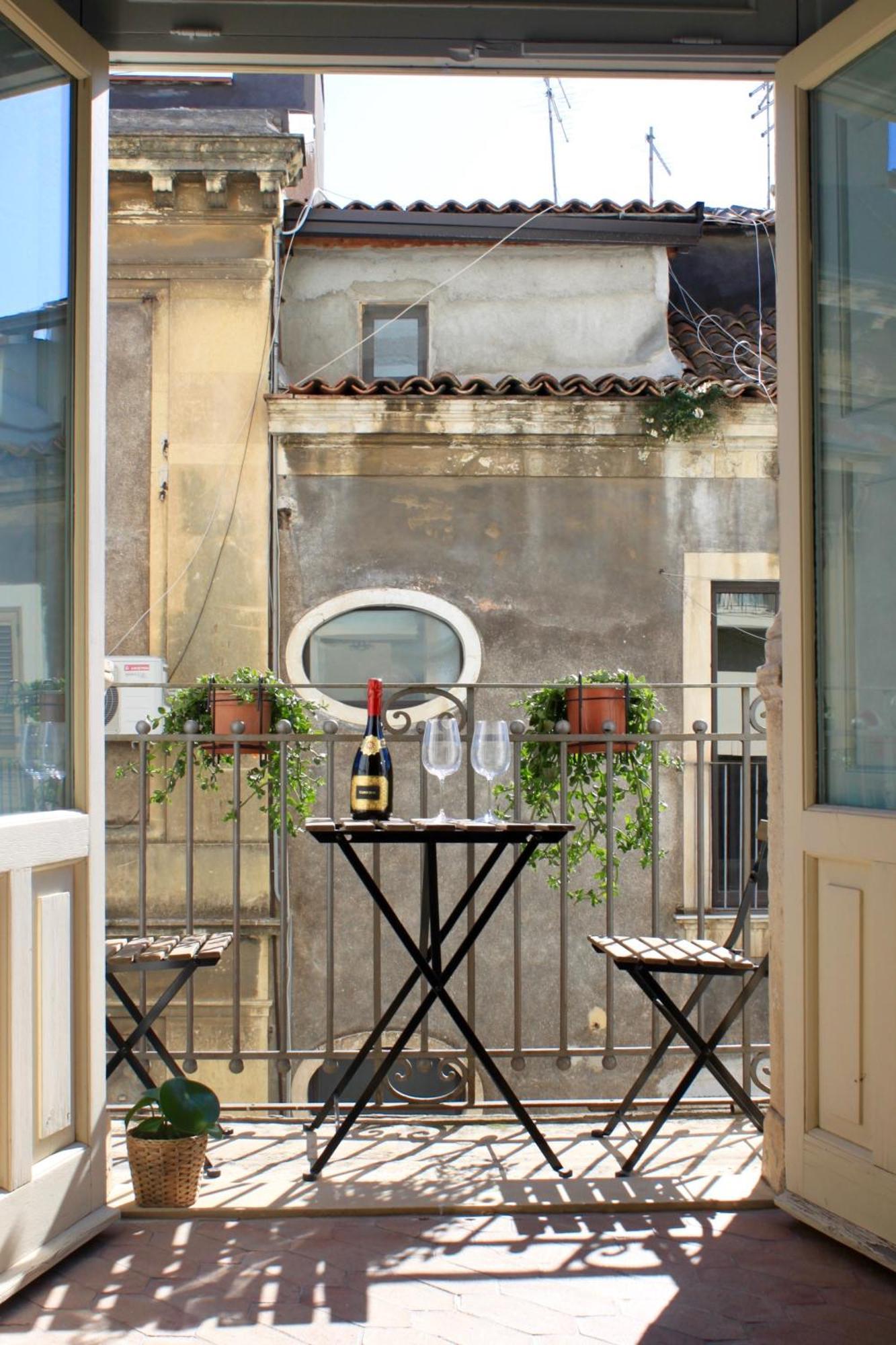 Civita Boutique Catania Bagian luar foto